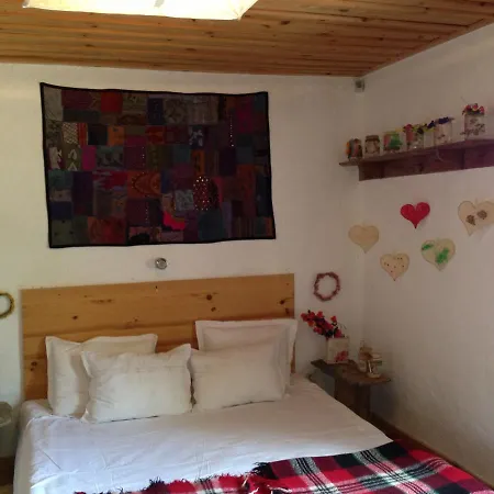 Dimmi House * Leshten
