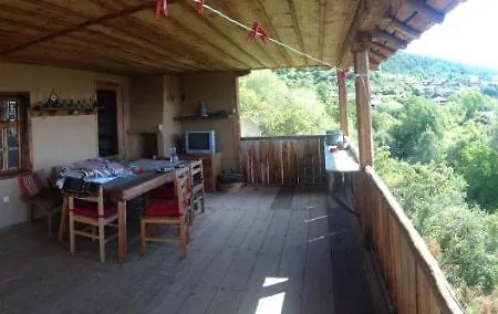 Dimmi House * Leshten