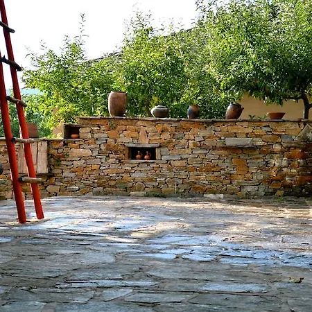 Guest house Dimmi House Leshten