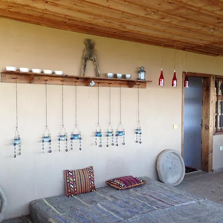 Dimmi House Leshten